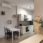 Maison Blanche Apartment Varraze