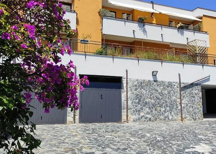 Maison Blanche Apartamento *